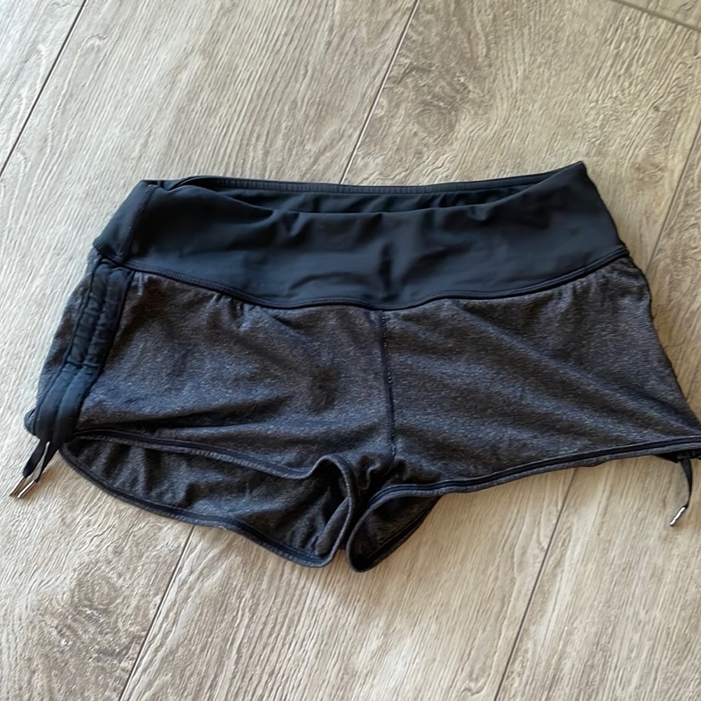 Lululemon, Limited Edition, side tie shorts running shorts, size 4